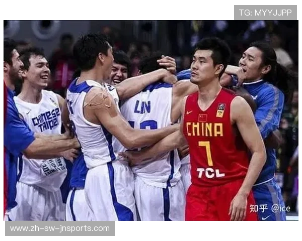 足球联赛与CBA篮球联赛异同点深度对比